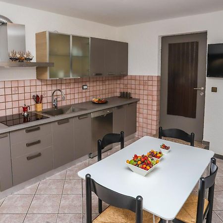 Apartments Villa Irena Пореч Екстер'єр фото