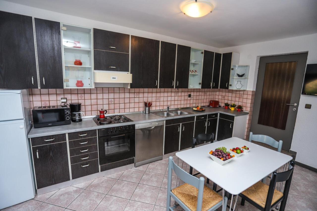 Apartments Villa Irena Пореч Екстер'єр фото